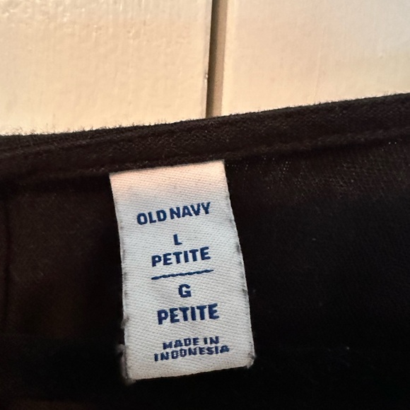 Black romper with tie at waist size large - Picture 3 of 4